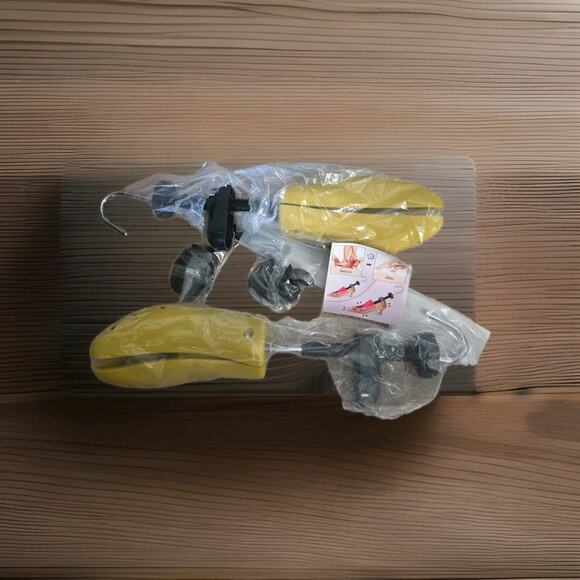 SHOE STRETCHERS PRE OWNED NOT USED IN NICE CONDITION SEE PHOTOS - Picture 1 of 6